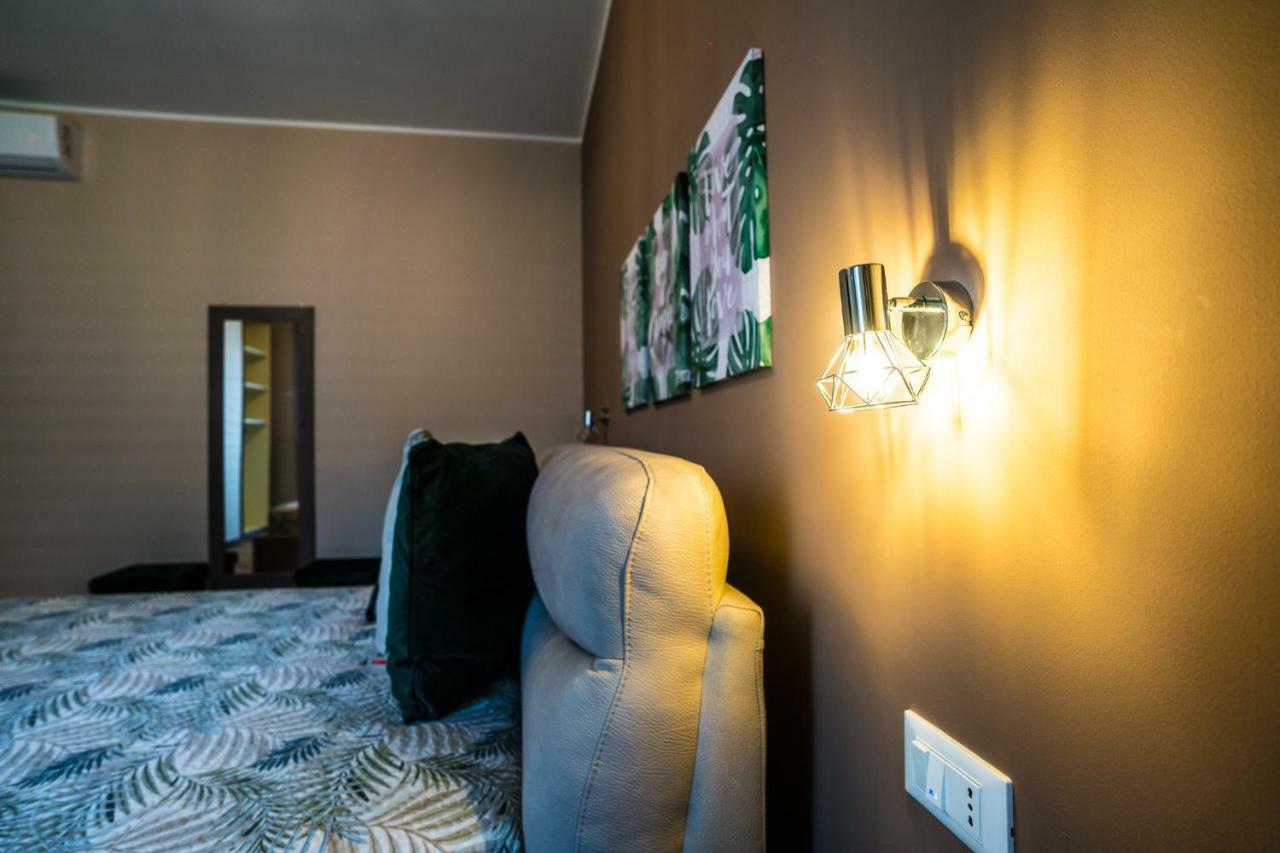 מונופולי Sisters In Law Guesthouse מראה חיצוני תמונה