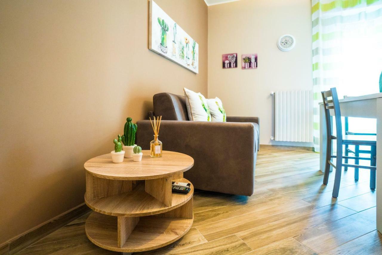 מונופולי Sisters In Law Guesthouse מראה חיצוני תמונה