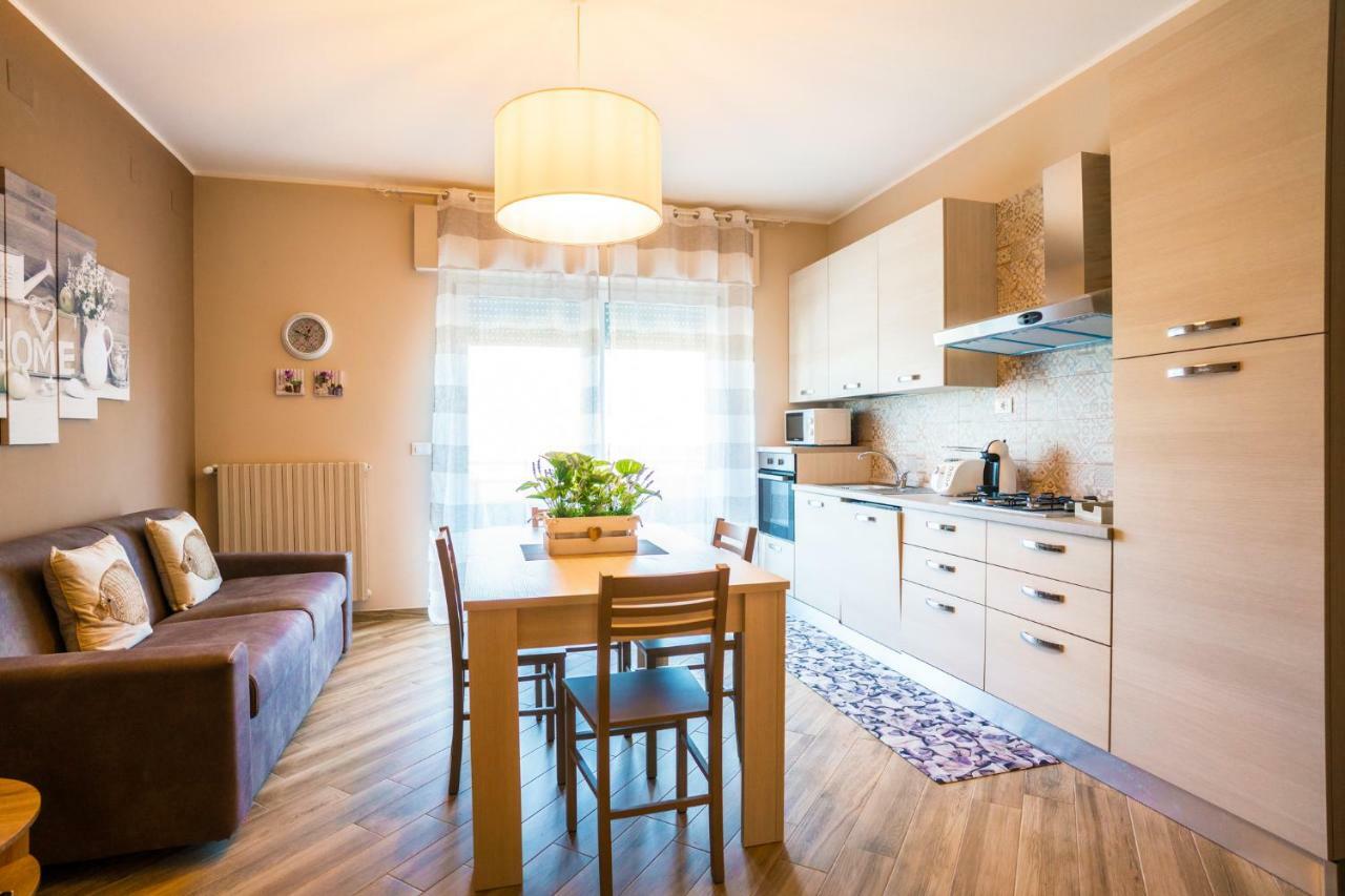 מונופולי Sisters In Law Guesthouse מראה חיצוני תמונה