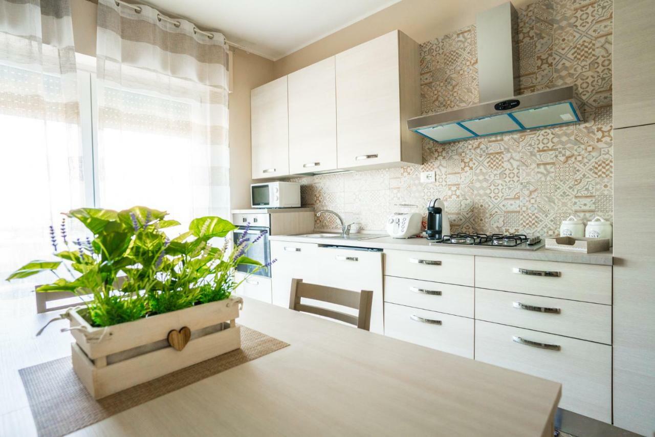 מונופולי Sisters In Law Guesthouse מראה חיצוני תמונה
