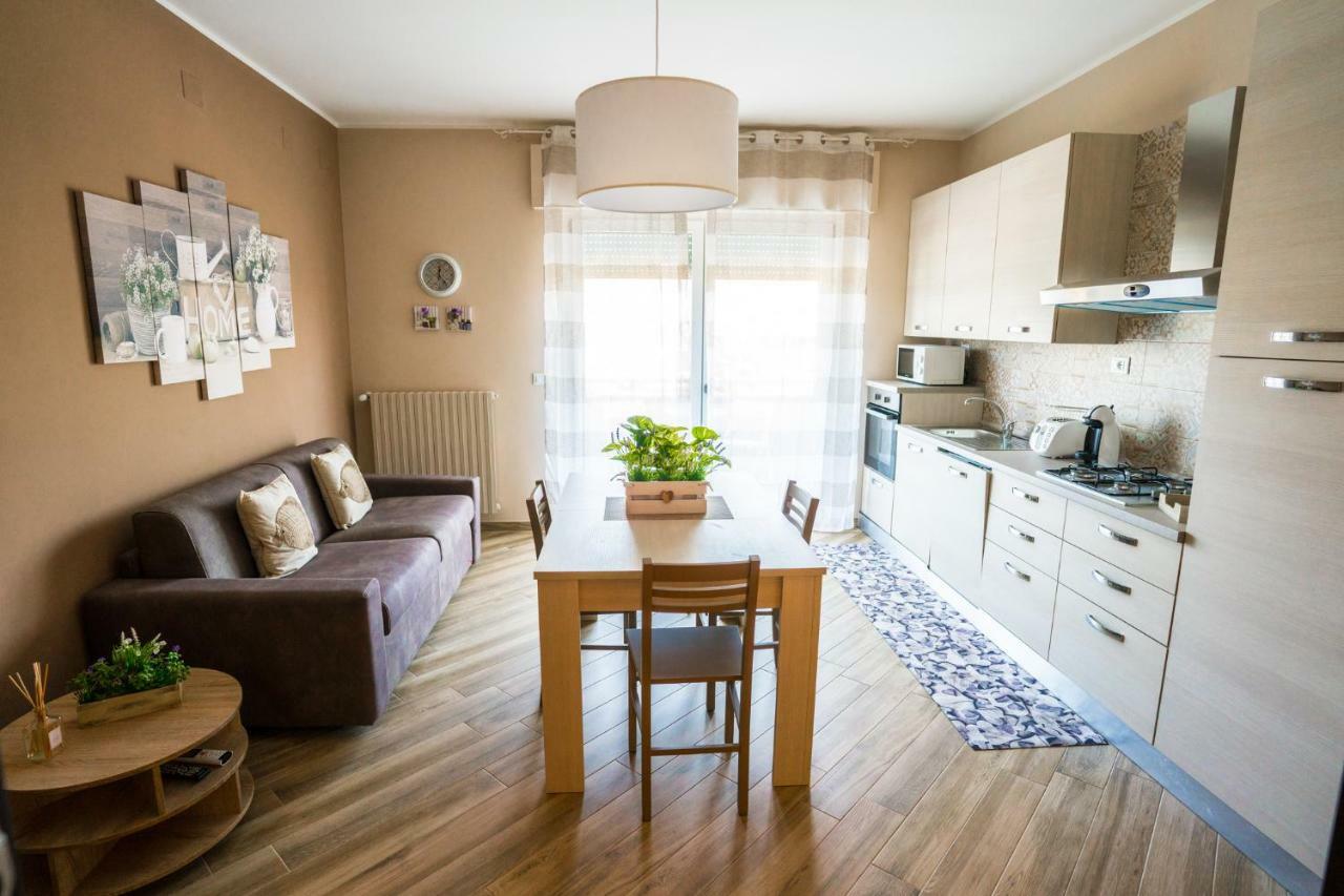 מונופולי Sisters In Law Guesthouse מראה חיצוני תמונה