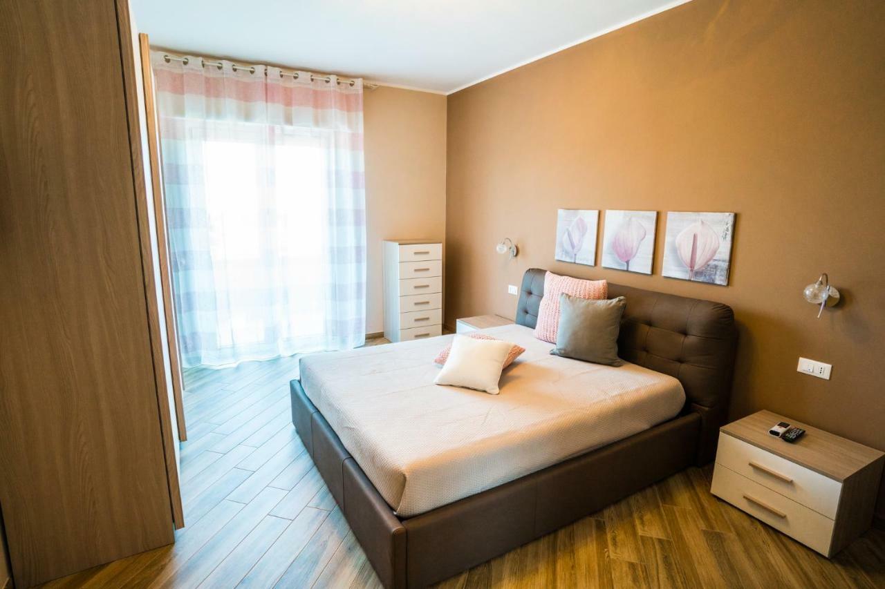 מונופולי Sisters In Law Guesthouse מראה חיצוני תמונה