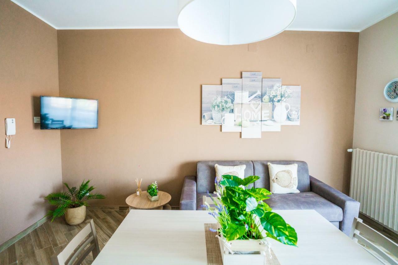 מונופולי Sisters In Law Guesthouse מראה חיצוני תמונה