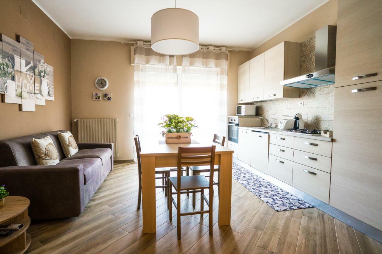 מונופולי Sisters In Law Guesthouse מראה חיצוני תמונה