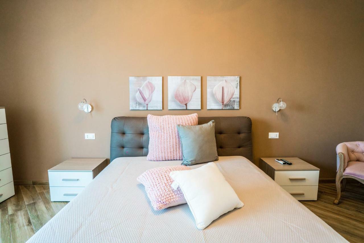 מונופולי Sisters In Law Guesthouse מראה חיצוני תמונה