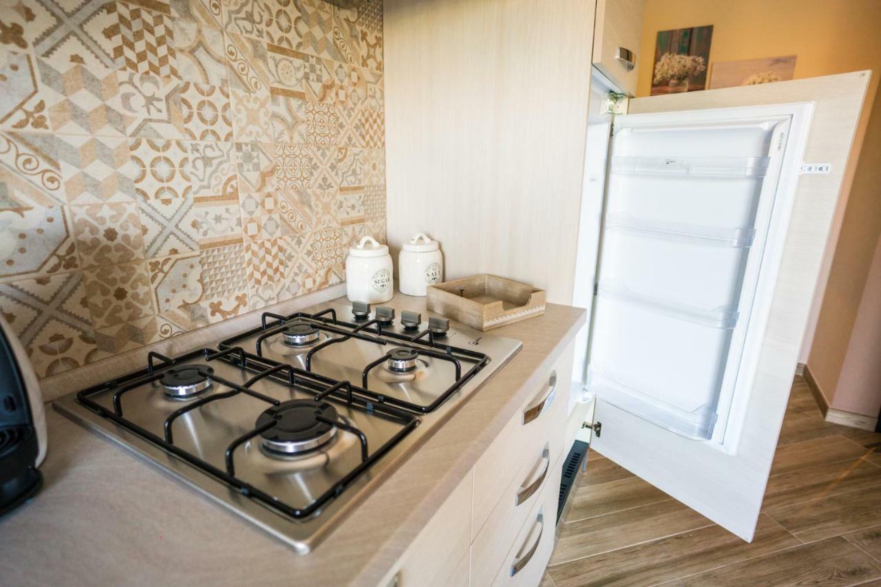 מונופולי Sisters In Law Guesthouse מראה חיצוני תמונה