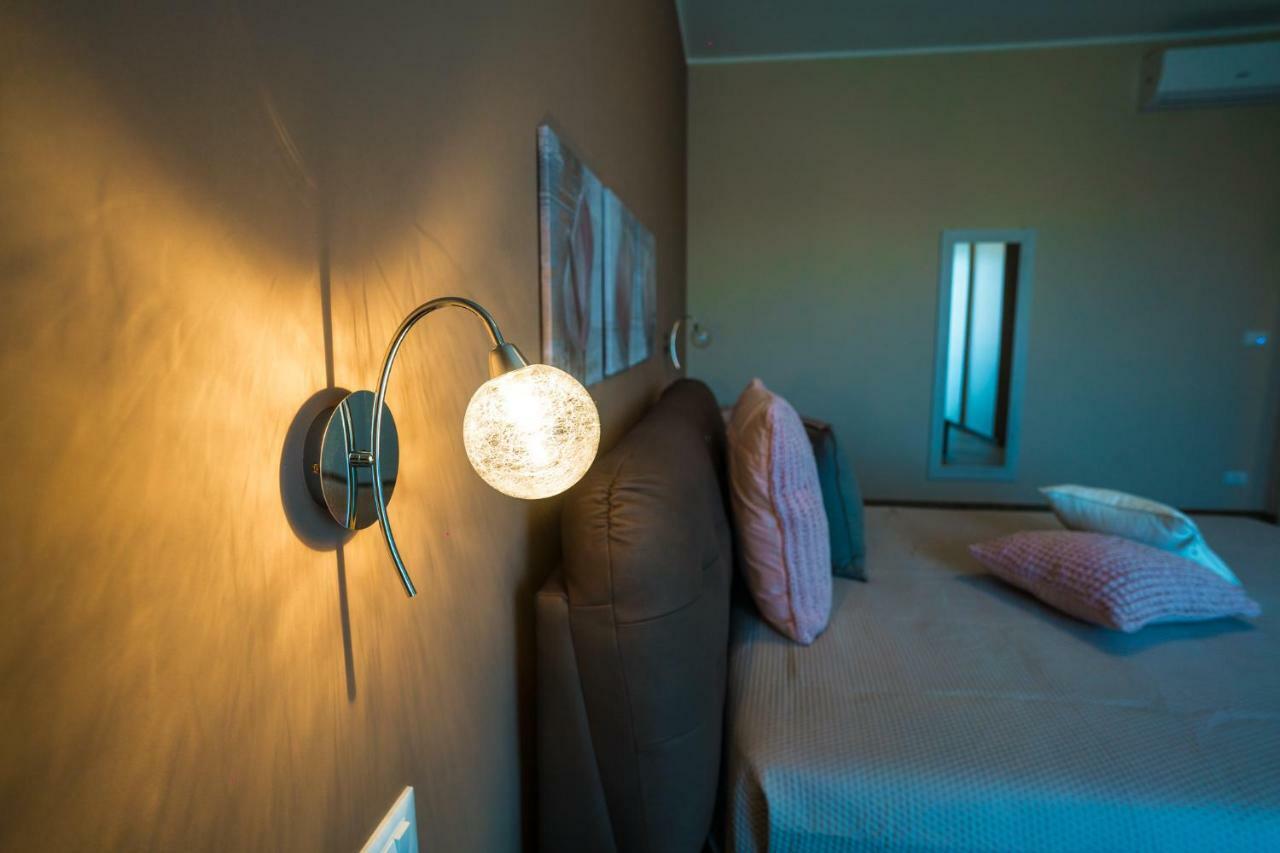 מונופולי Sisters In Law Guesthouse מראה חיצוני תמונה