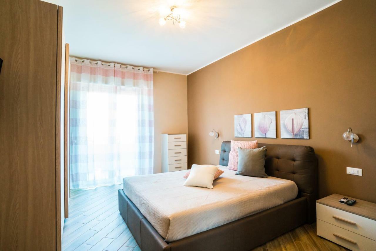 מונופולי Sisters In Law Guesthouse מראה חיצוני תמונה