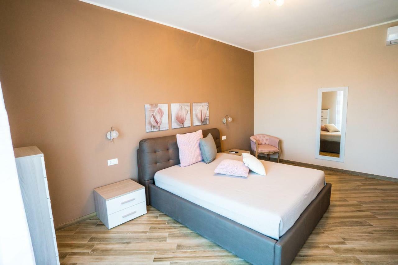 מונופולי Sisters In Law Guesthouse מראה חיצוני תמונה