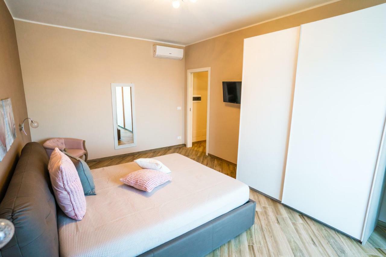 מונופולי Sisters In Law Guesthouse מראה חיצוני תמונה